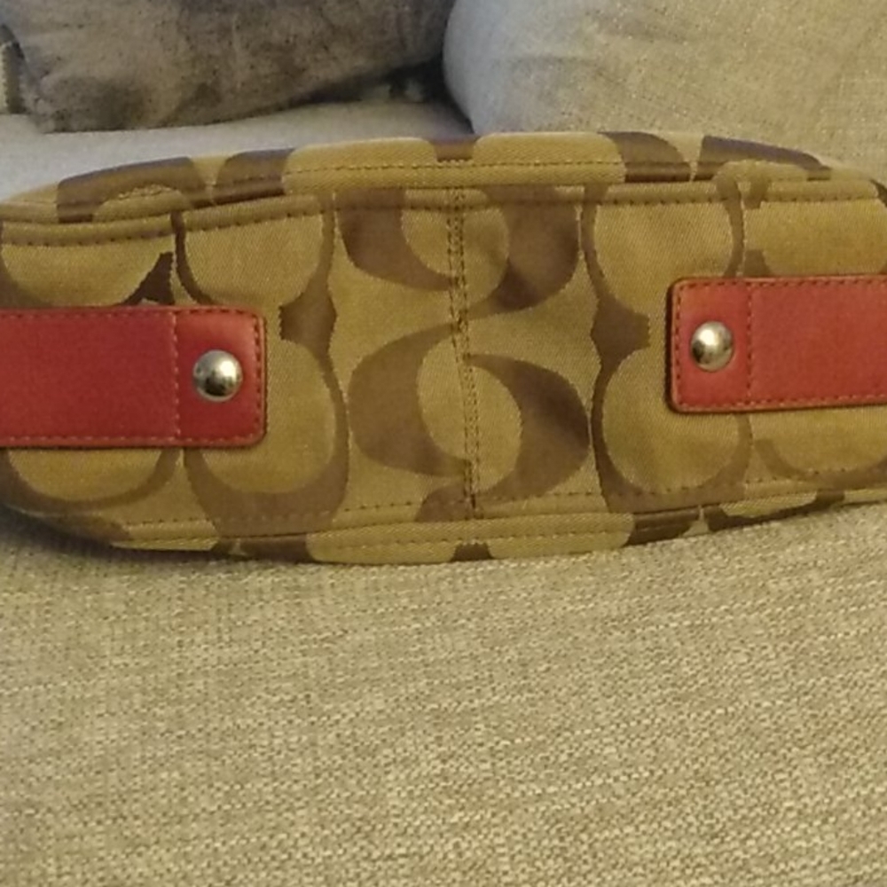 Coach Purse - Picture 5 of 7